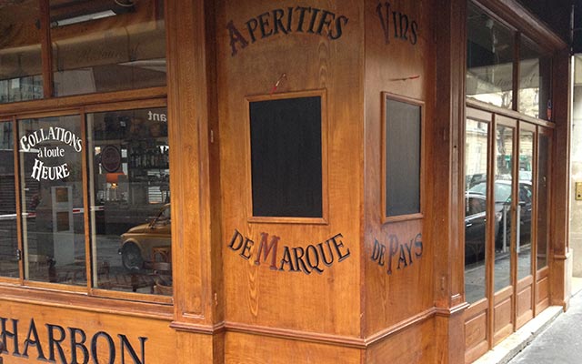 façade de magasin en bois Paris